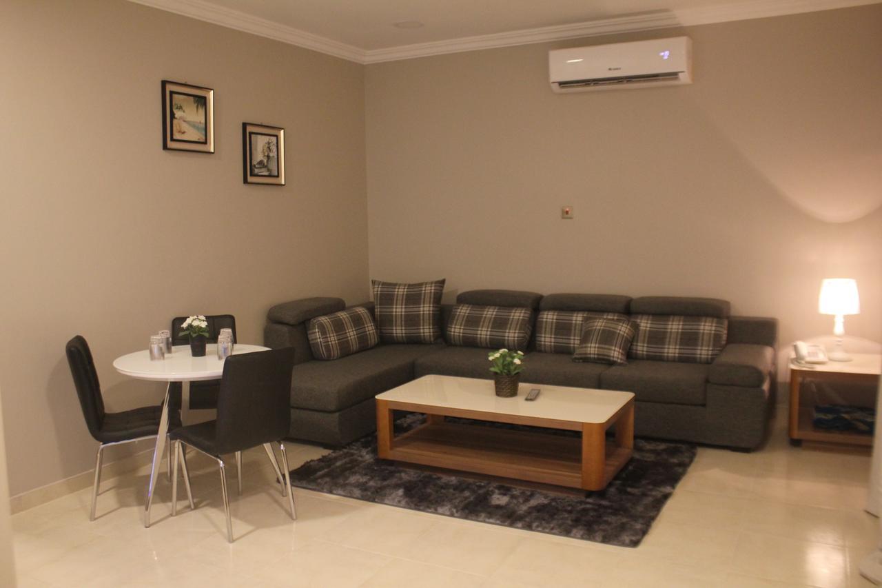 Gulf Breeze Hotel Apartments Khobar Extérieur photo